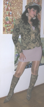 BLAZER IN FLORAL LOOK