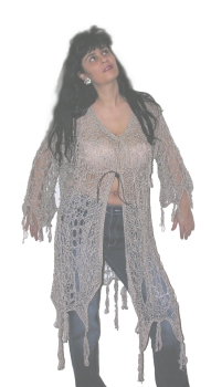 HANDGESTRICKT UND EXTRAVAGANT