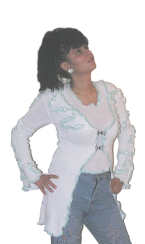 ROMANTISCHES TOP MIT JACKE N1