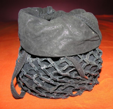 FETISCH LEDERKLEID MIT SCHAL UND TASCHE