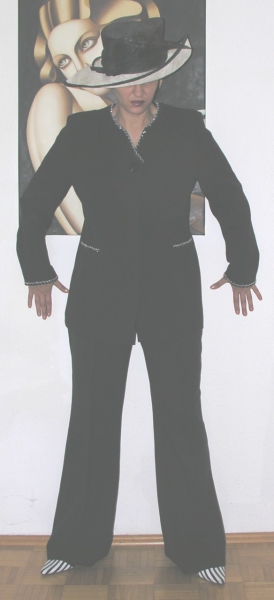 LUXUS HOSENANZUG