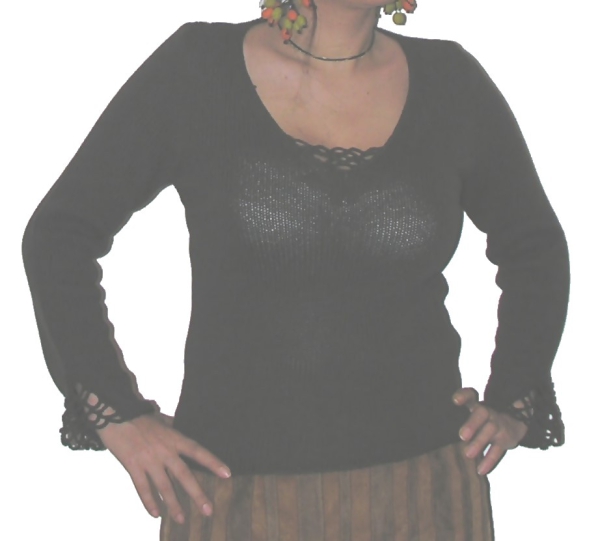 GEHÄKELTE PULLOVER